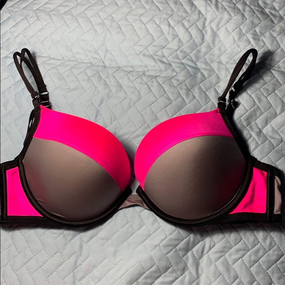 VICTORIA SECRET BRA SIZE 34D